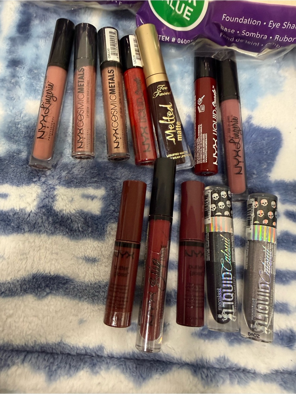 Assorted Makeup Collection/Lot - Picture 4 of 5